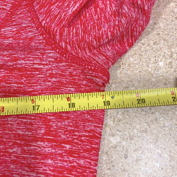 NWOT Pink Thermal Lightweight fleece hoodie with Kangaroo Pocket Size by Fuda - Picture 5 of 6